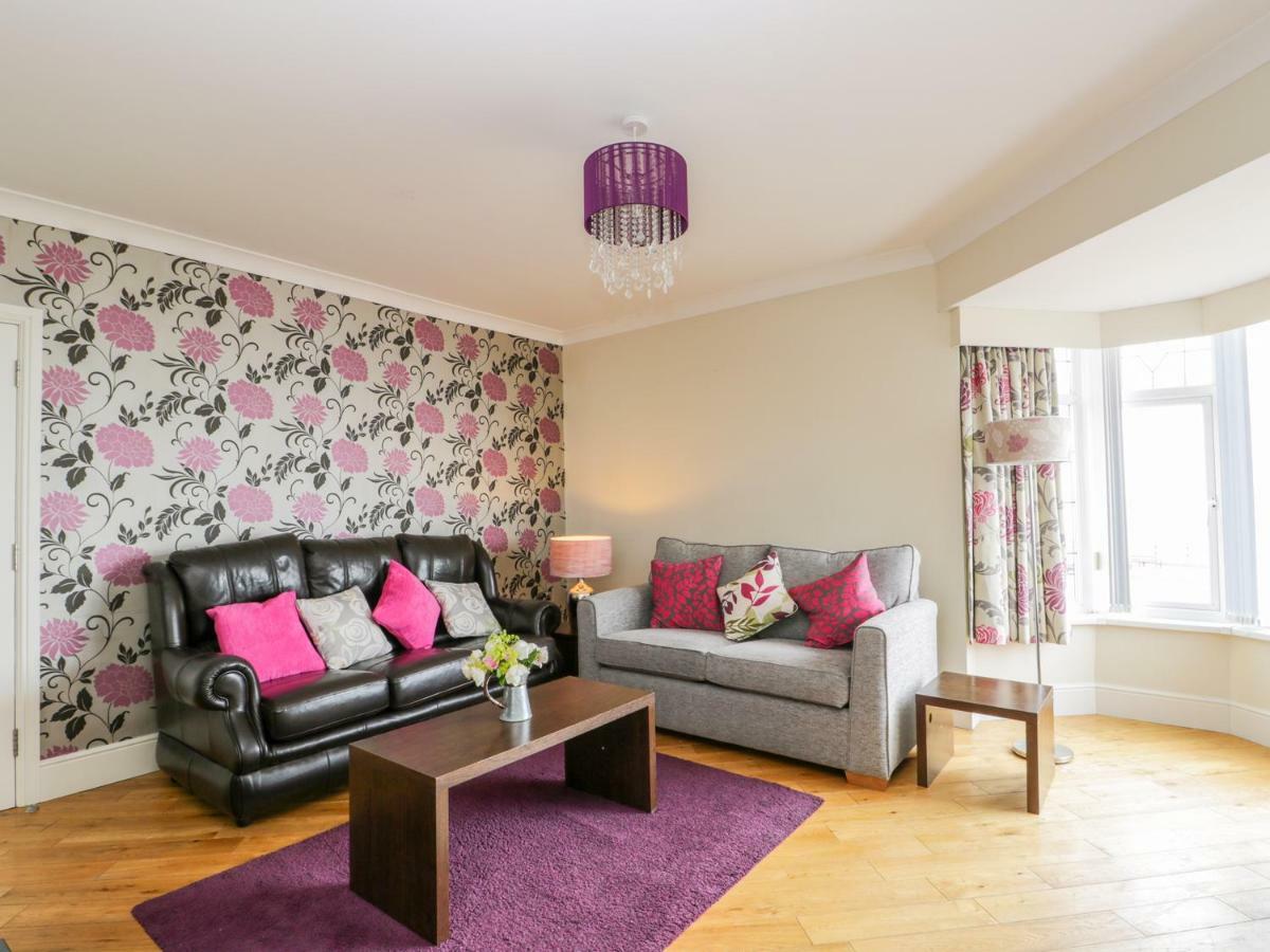 The Gansey Girl Apartment Bridlington Exterior photo