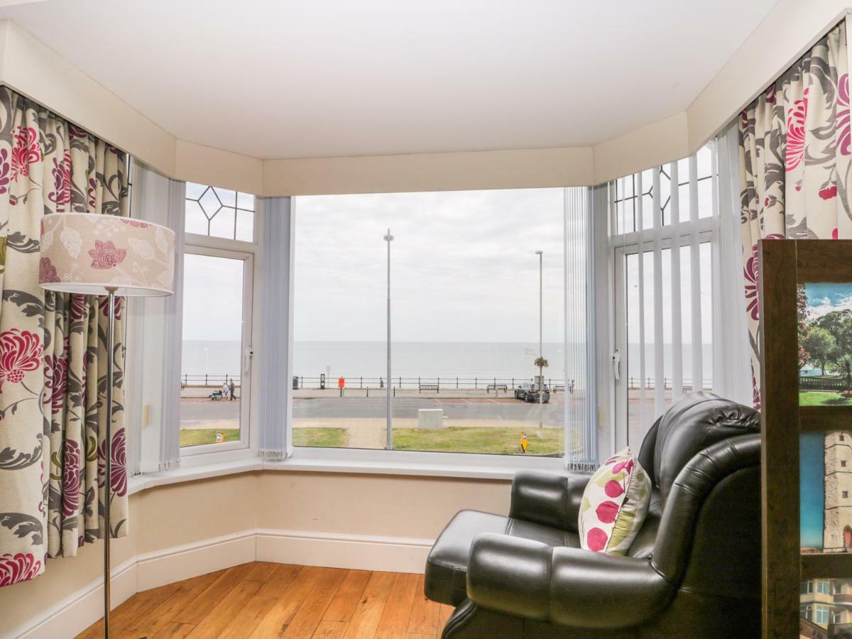 The Gansey Girl Apartment Bridlington Exterior photo